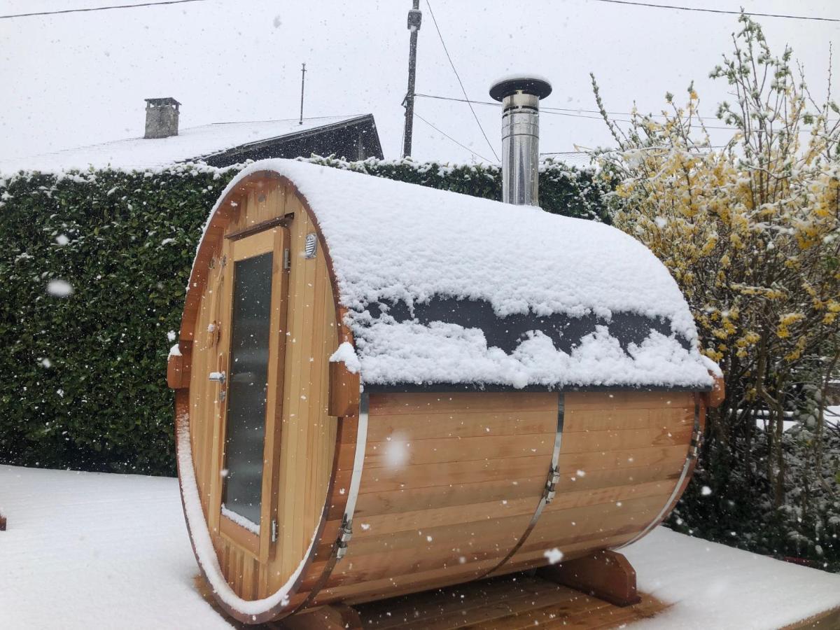 Au Coeur Des Alpes Panzió Marignier Kültér fotó